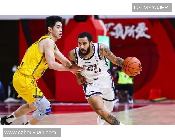 南京羽毛球队加速转型探索新战术提升竞技水平的热议与反思 南京羽毛球队加速转型探索新战术提升竞技水平的热议与反思