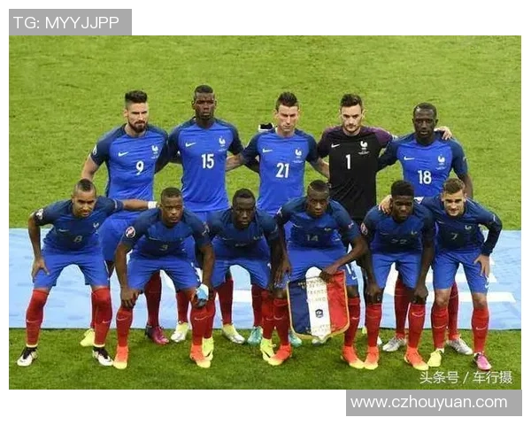 深度解析上海足球队战术配合与球员默契的全面对比分析 深度解析上海足球队战术配合与球员默契的全面对比分析